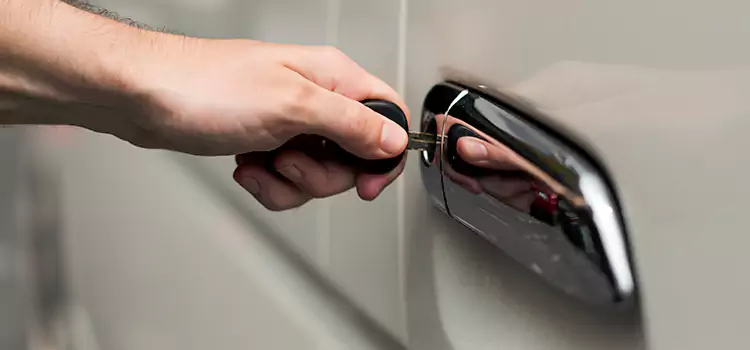 Why Choose Our Auto Locksmith Team in Bay Shore, NY?